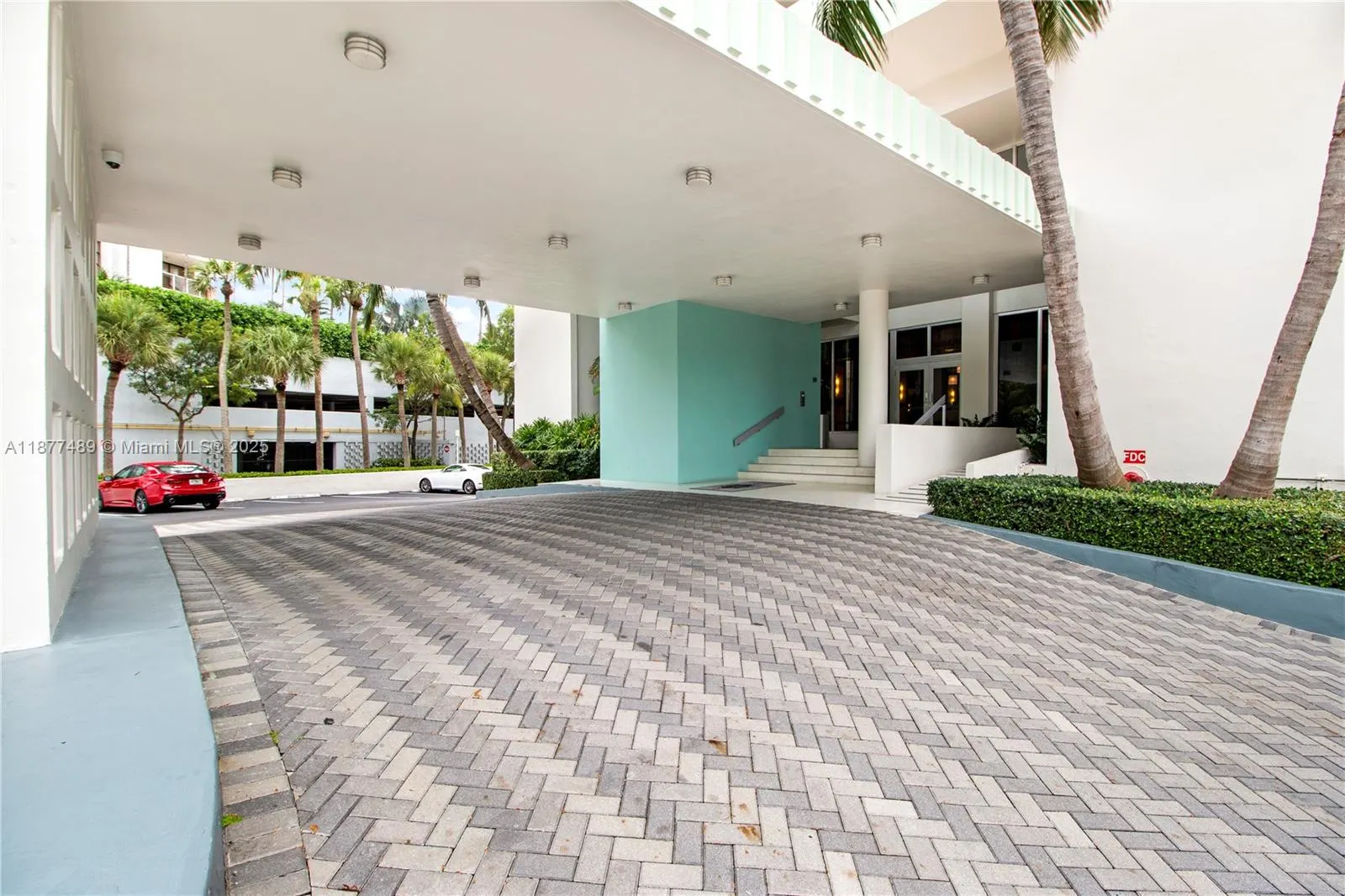 5 Island Ave, #11F
