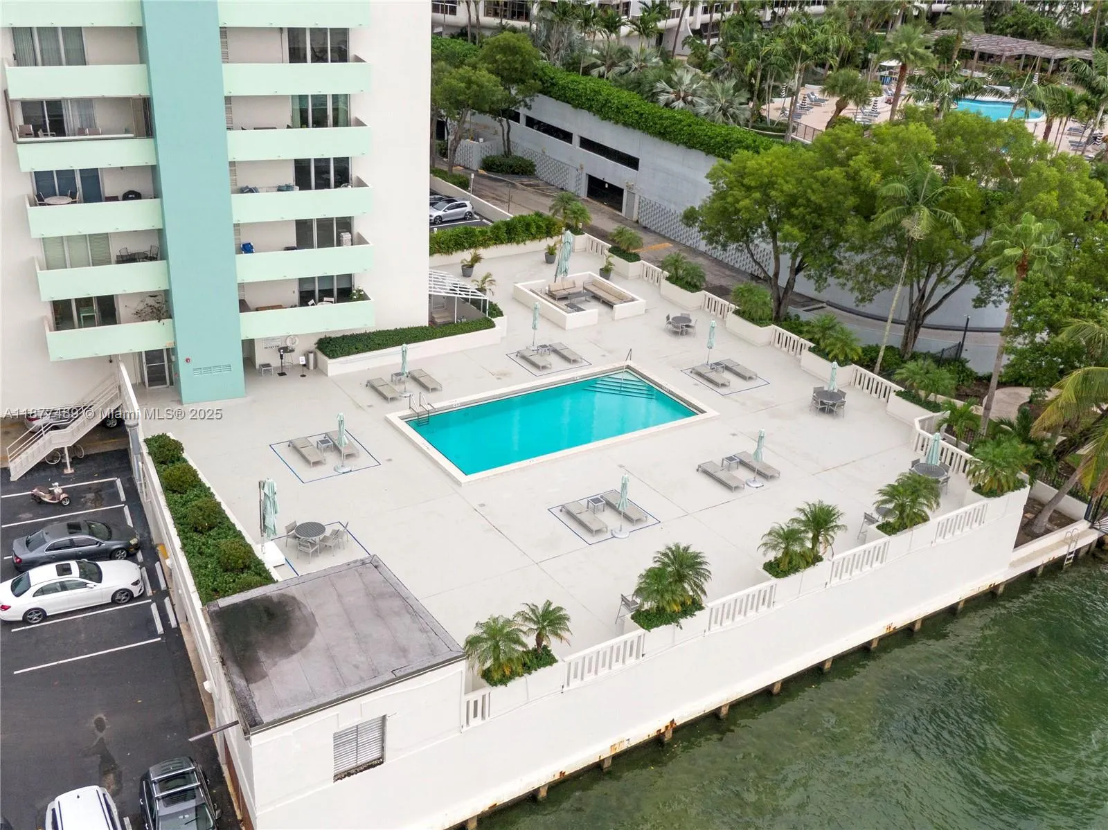 5 Island Ave, #11F