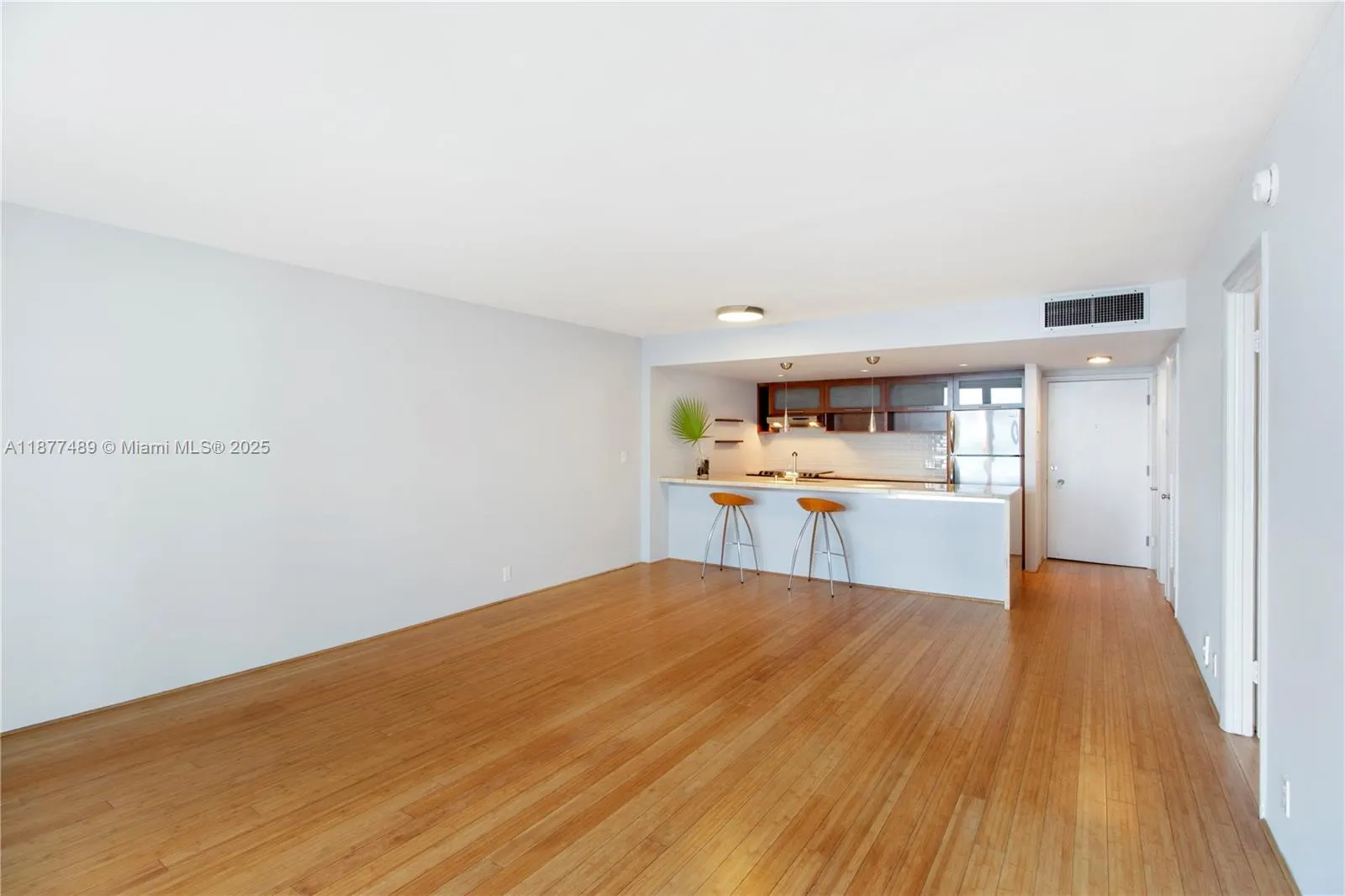 5 Island Ave, #11F