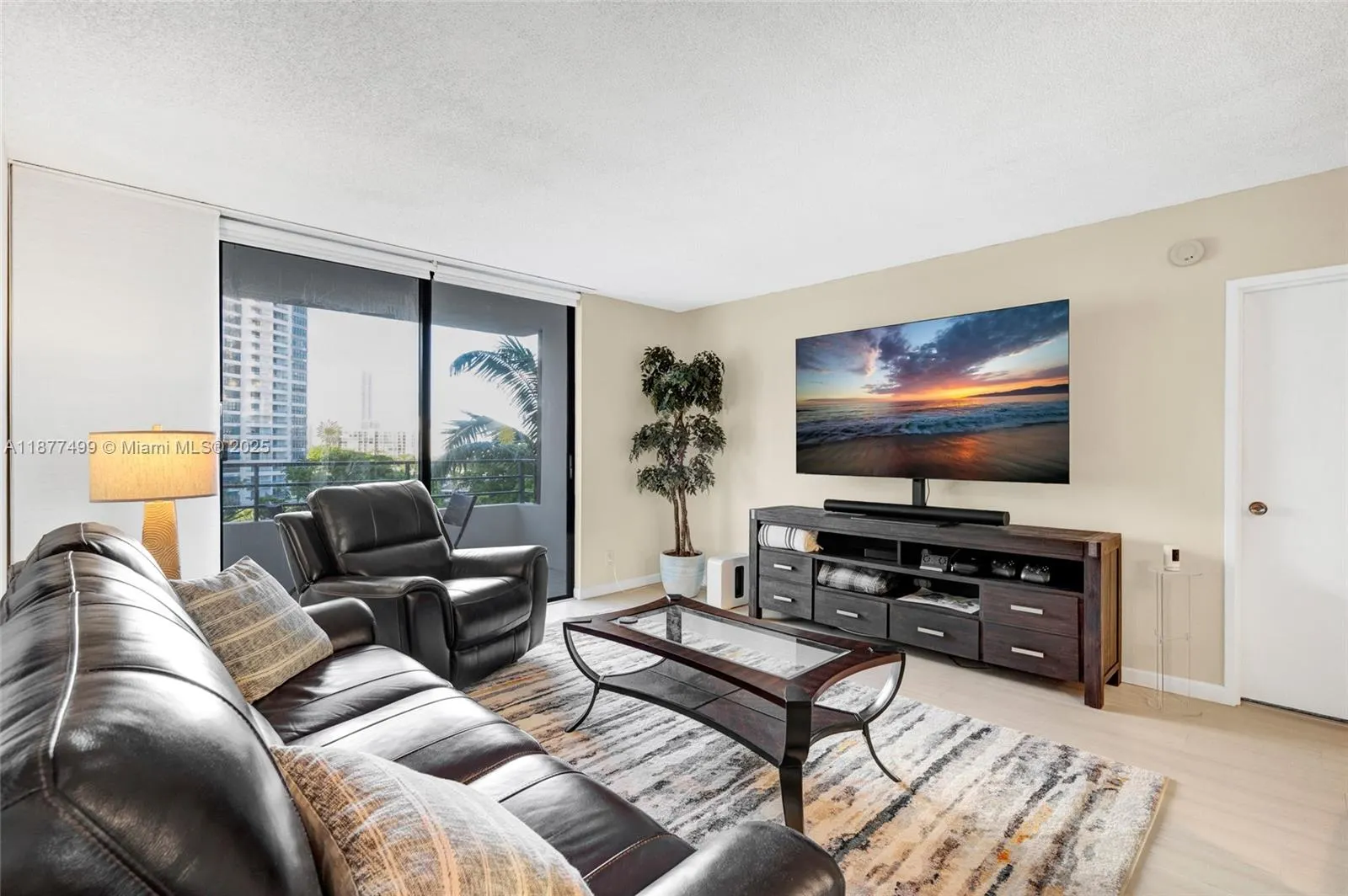 500 Three Islands Blvd, #320