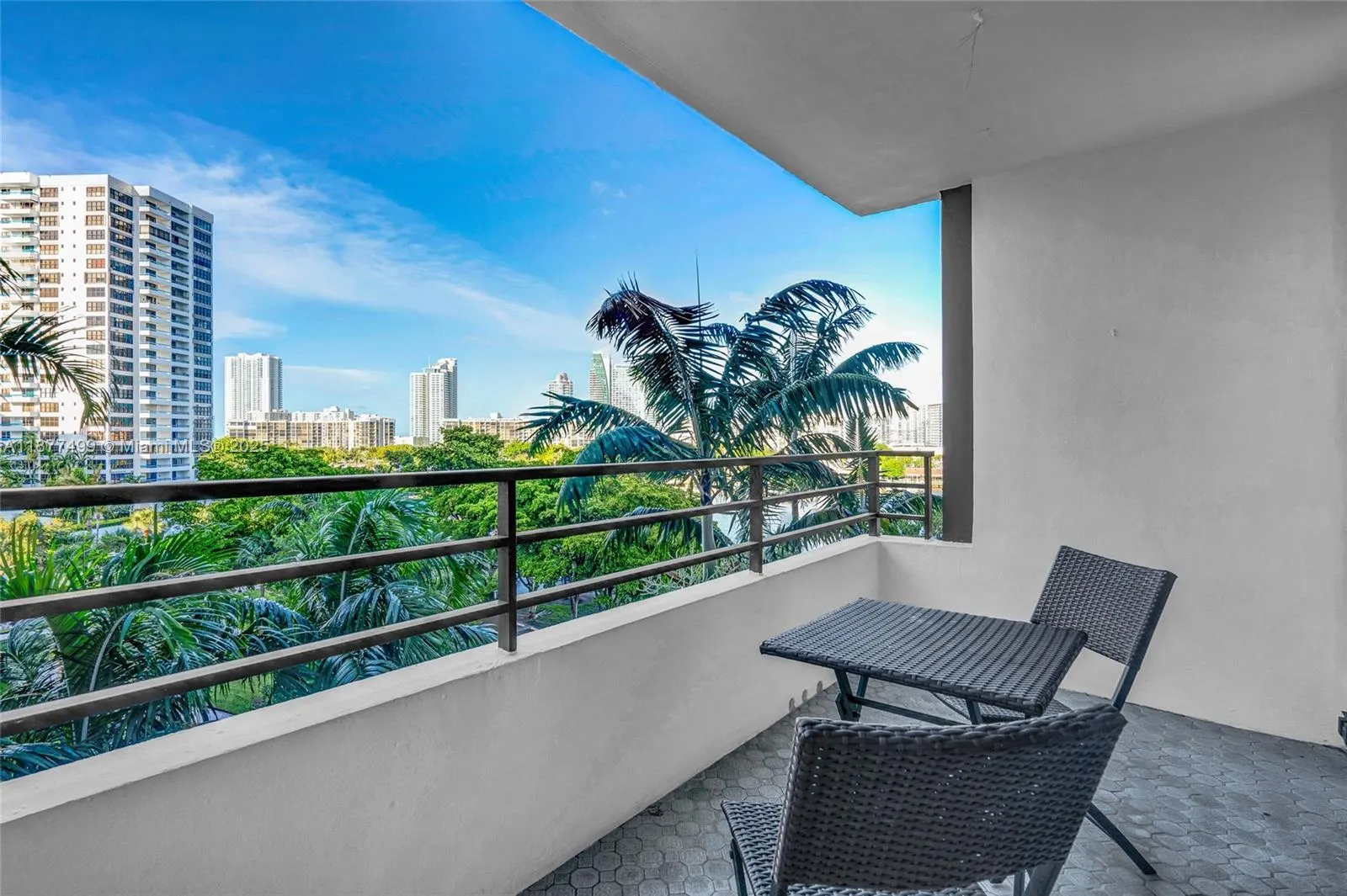 500 Three Islands Blvd, #320