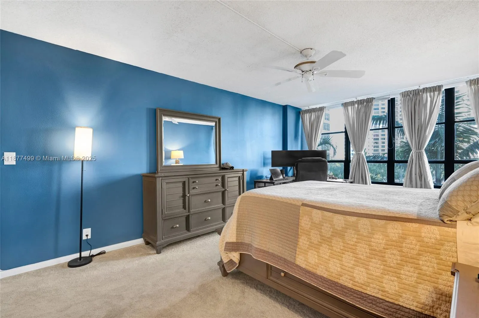 500 Three Islands Blvd, #320