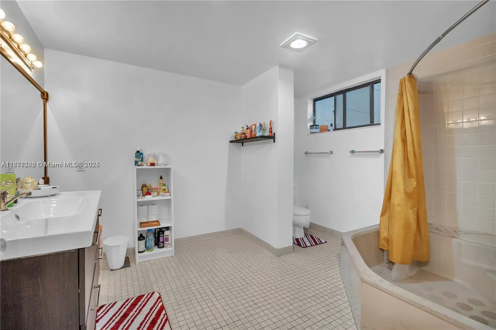 491 Ives Dairy Rd, #202-5