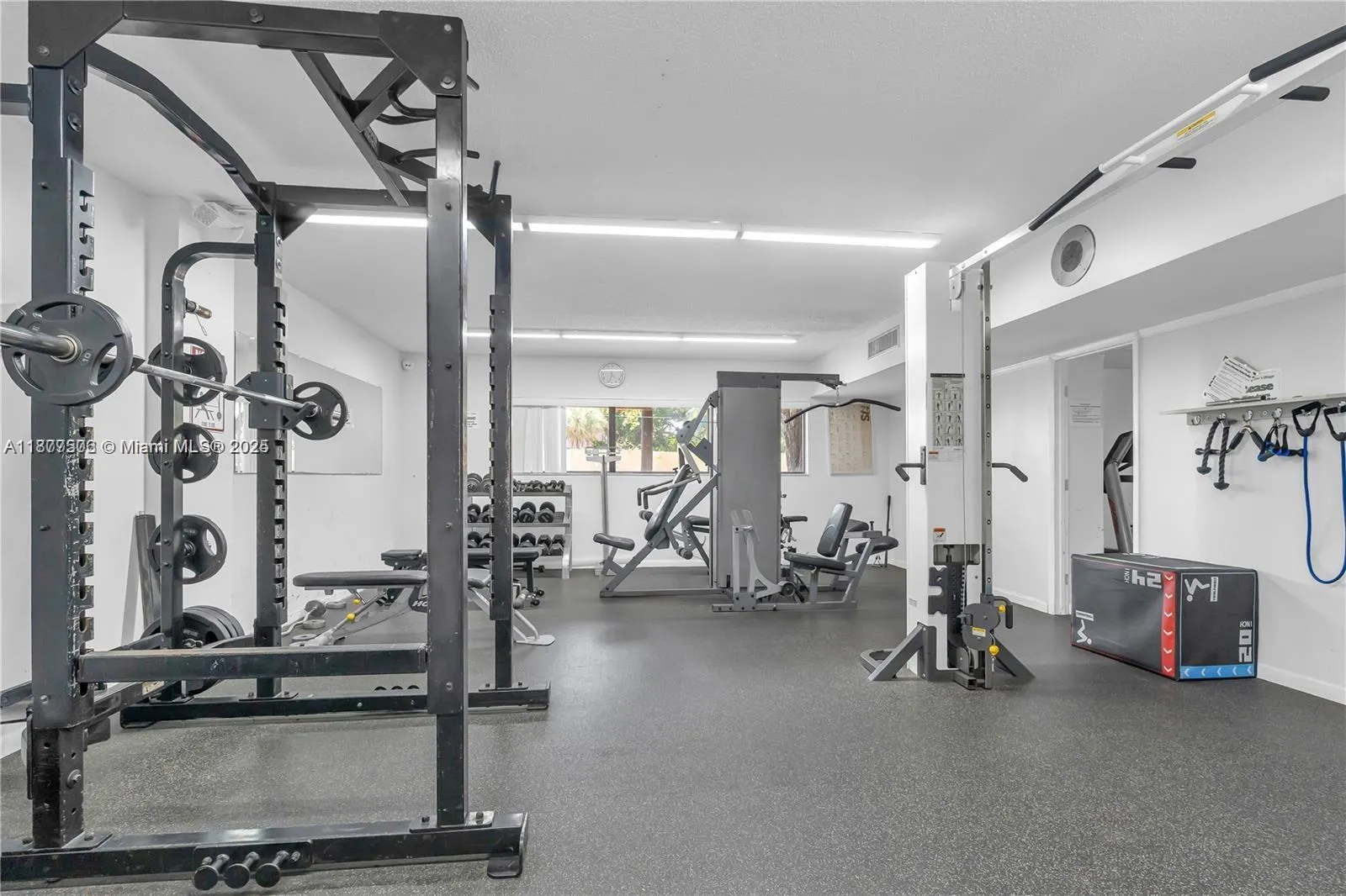 491 Ives Dairy Rd, #202-5