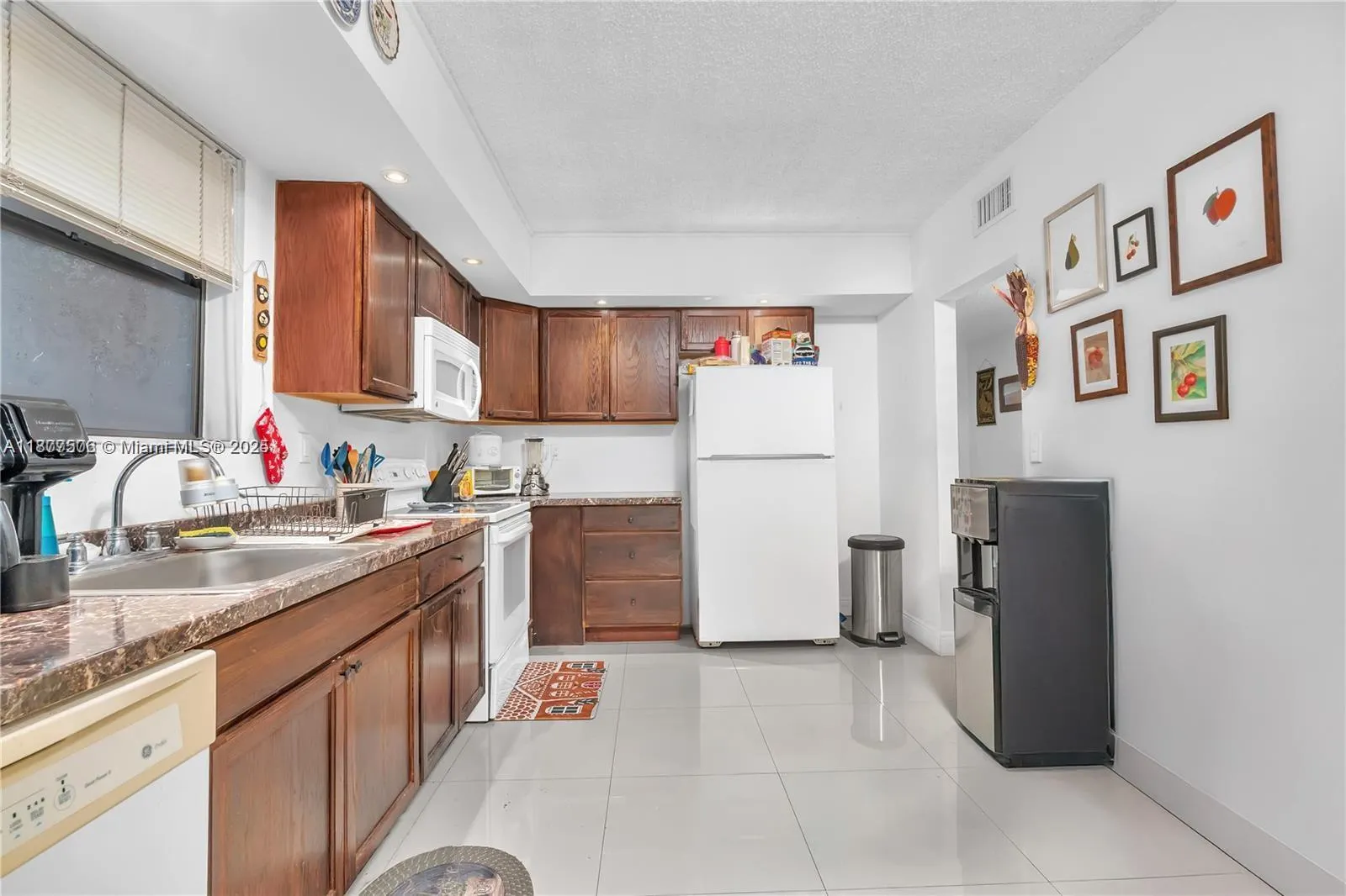 491 Ives Dairy Rd, #202-5