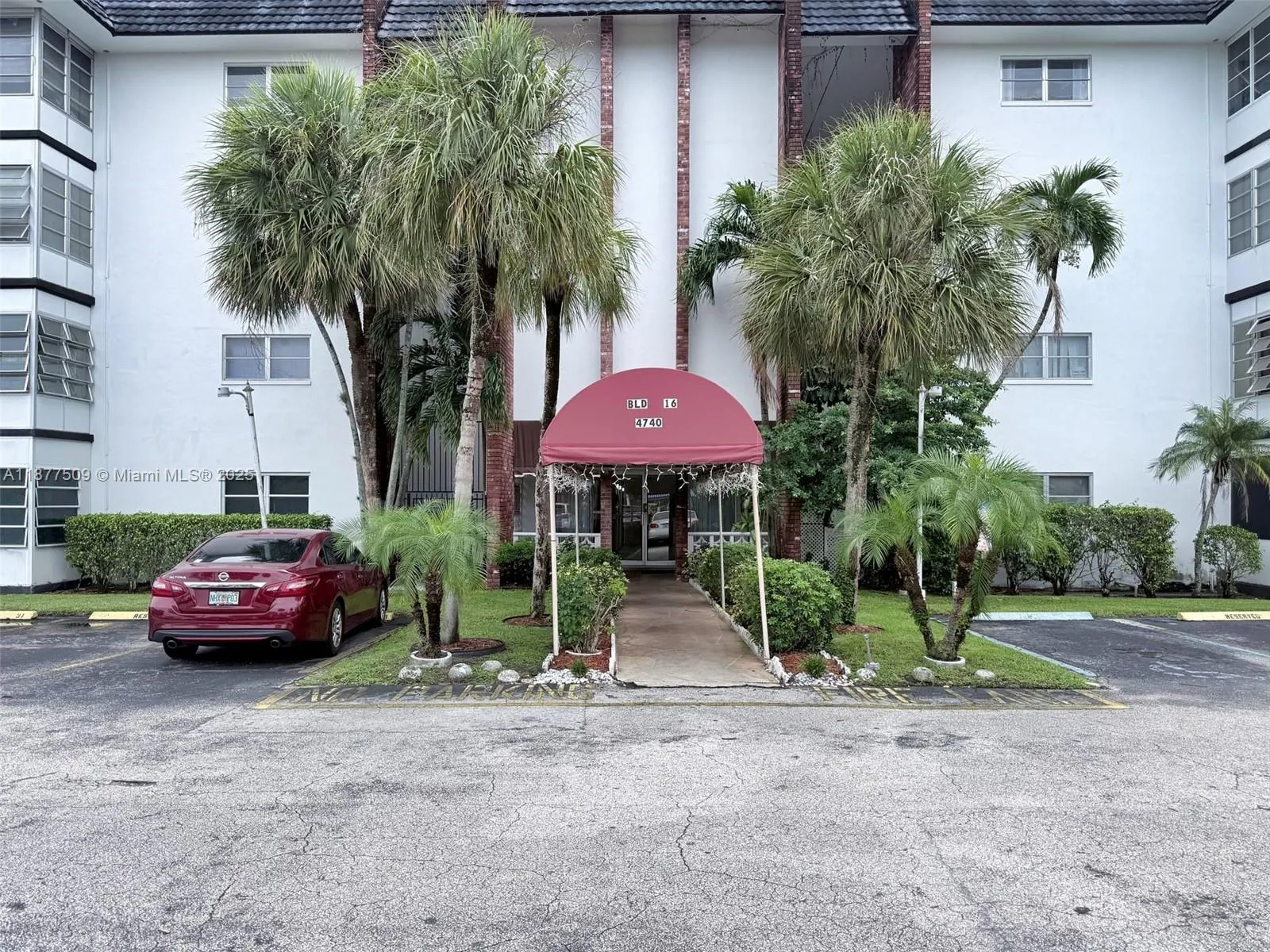 4740 NW 21st St, #207