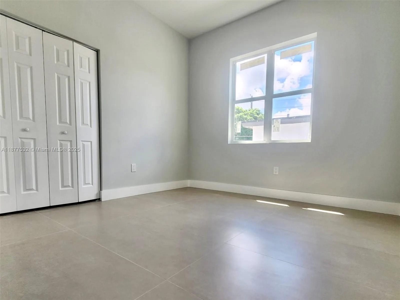 1212 NW 4th Ave
