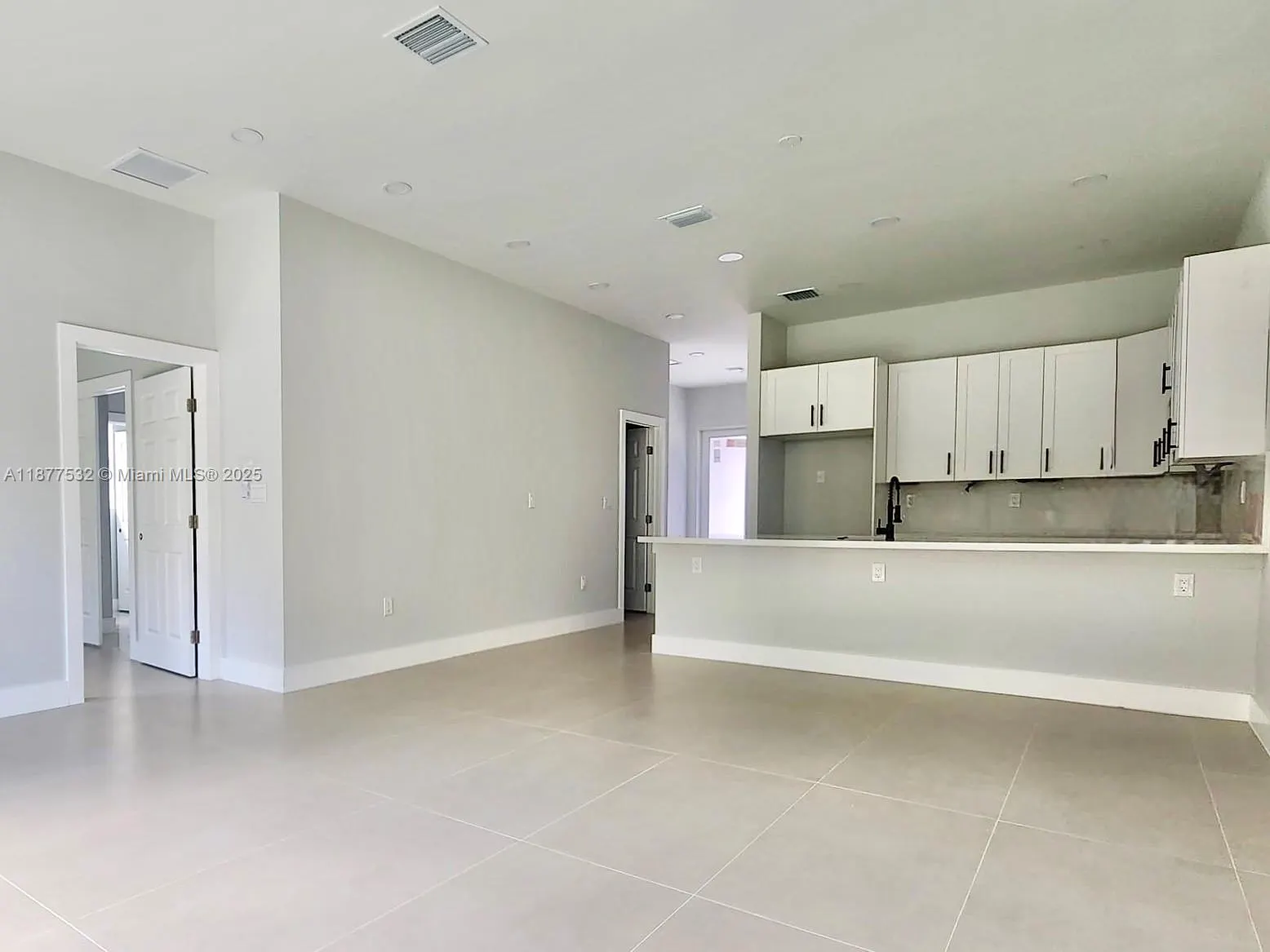 1212 NW 4th Ave