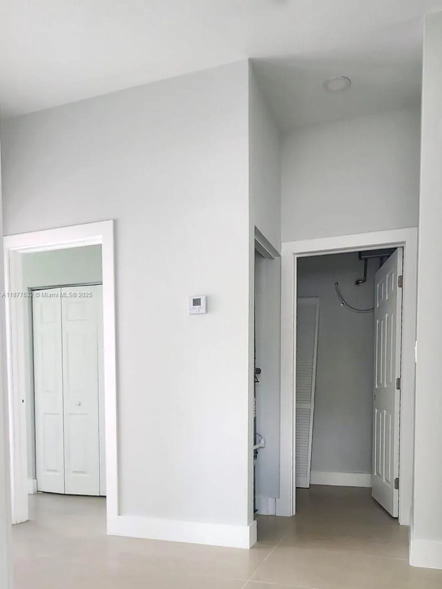 1212 NW 4th Ave