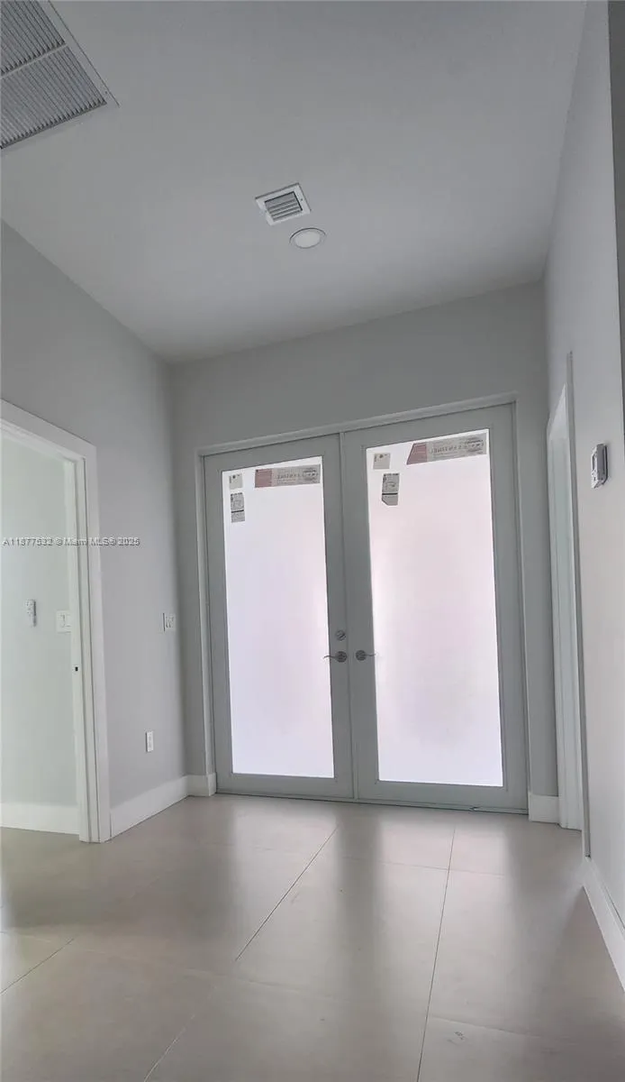1212 NW 4th Ave