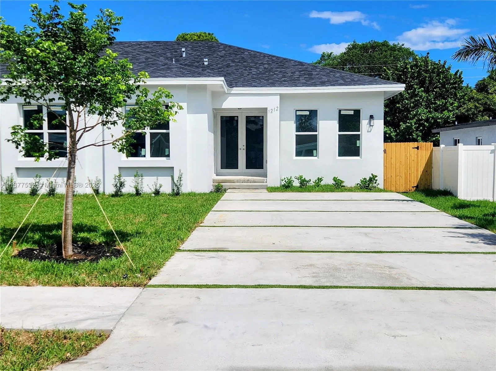 1212 NW 4th Ave