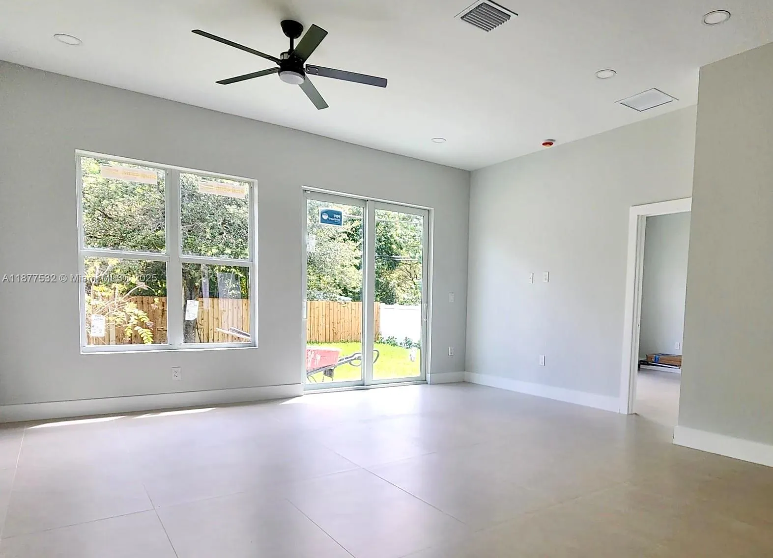 1212 NW 4th Ave