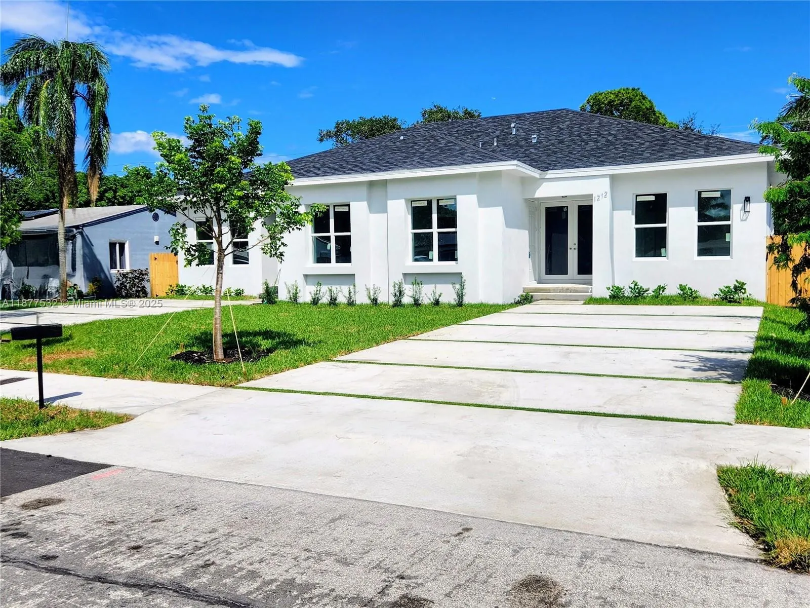 1212 NW 4th Ave