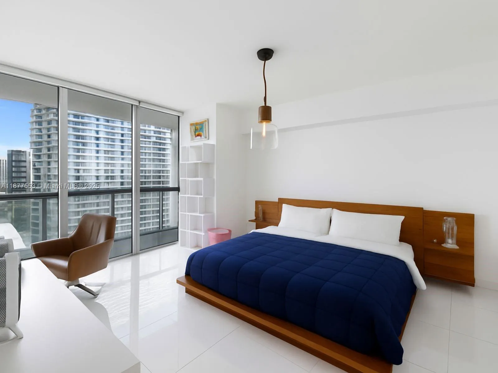 475 Brickell Ave, #4015