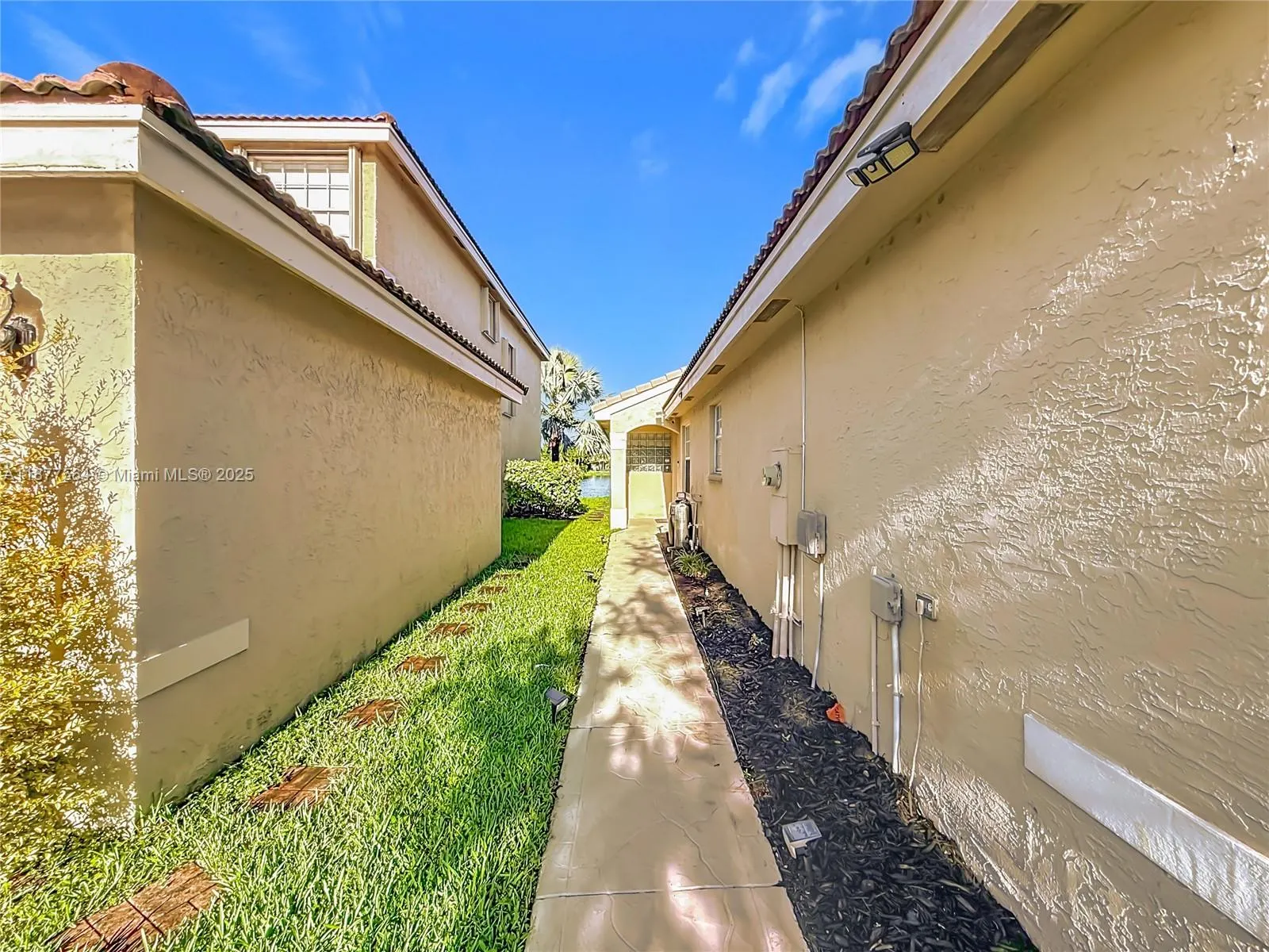 2058 SW 175th Ave