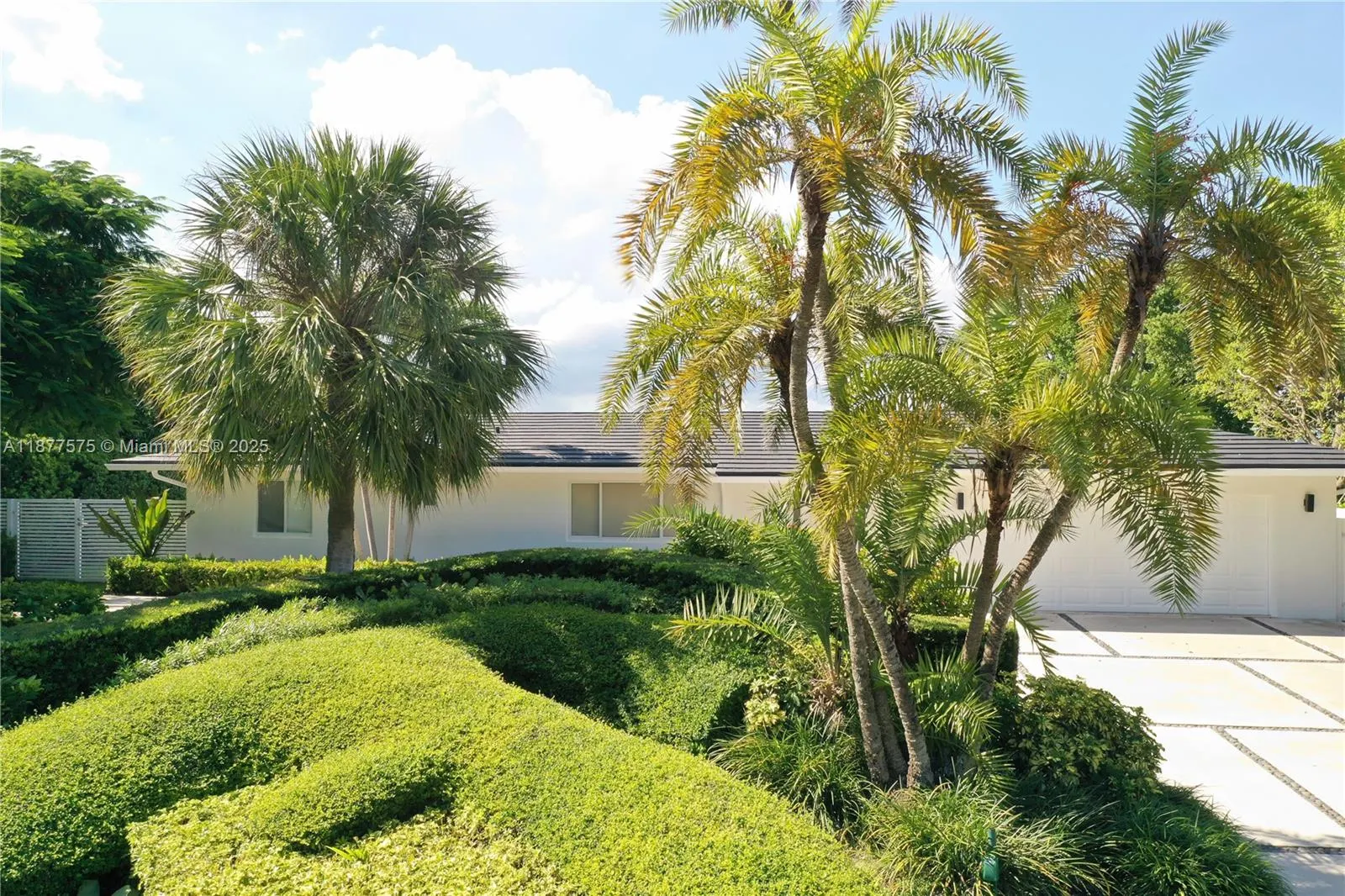 200 Harbor Dr