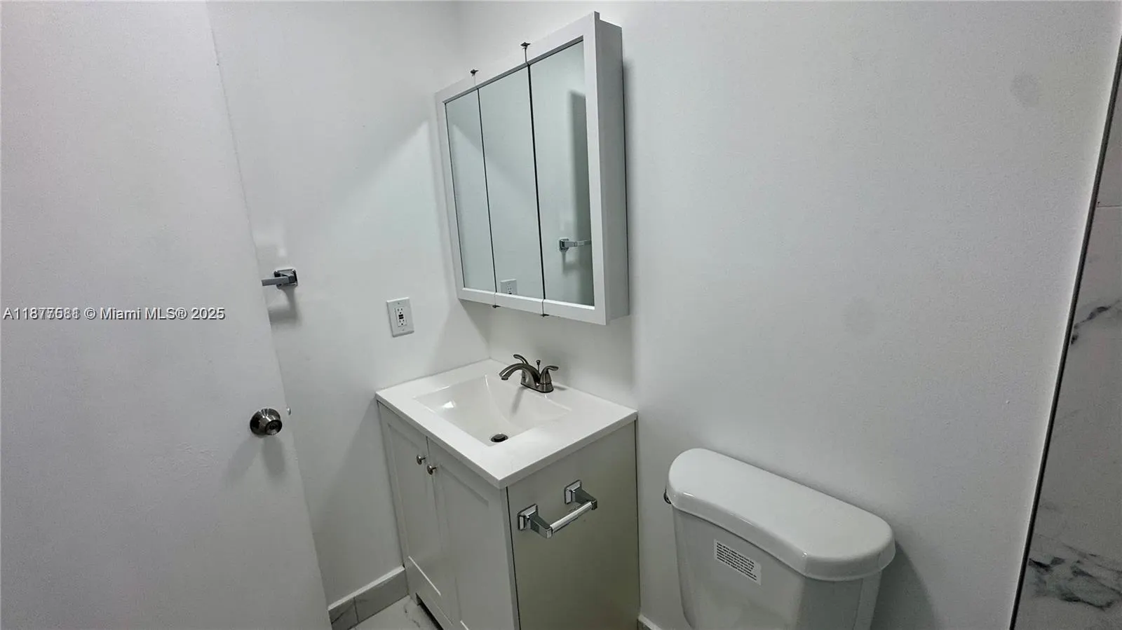 2731 NW 100th St, #D