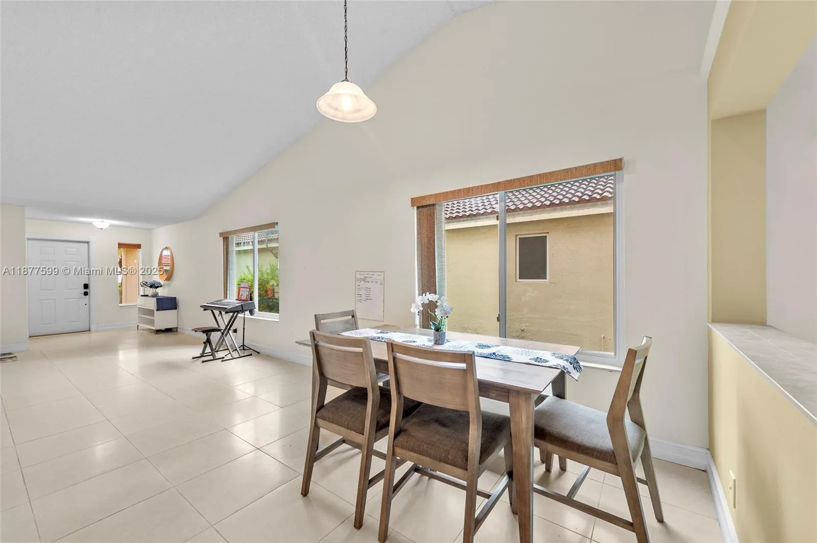 882 San Remo Dr