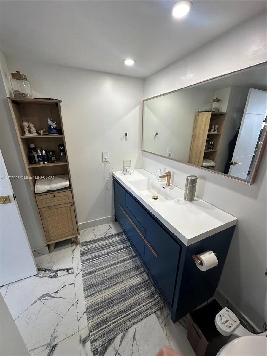 2401 S Ocean Dr, #2504