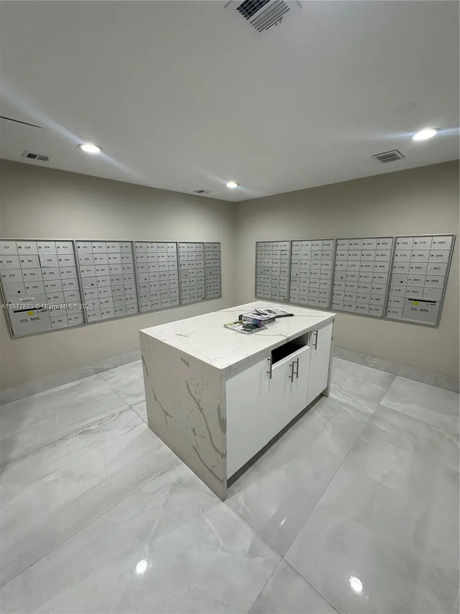 2401 S Ocean Dr, #2504