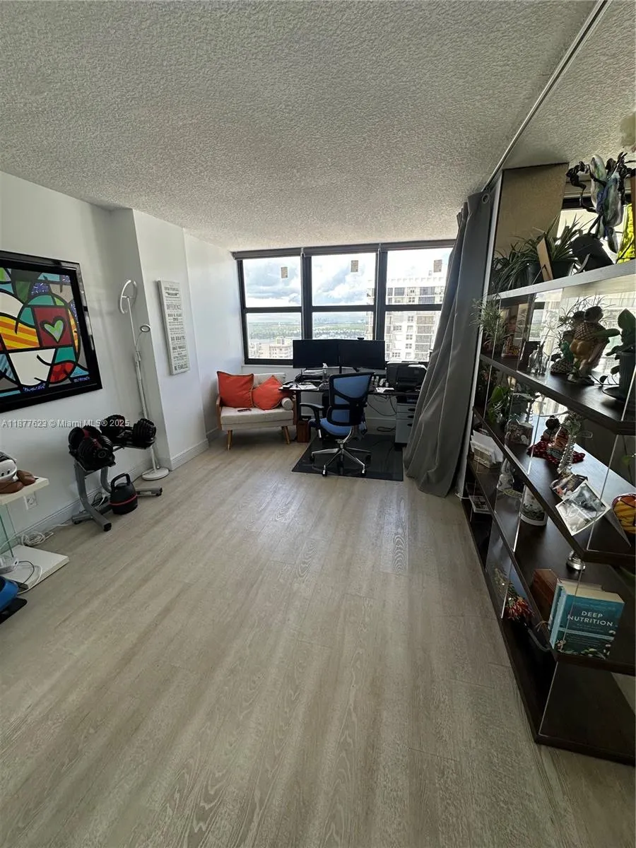 2401 S Ocean Dr, #2504