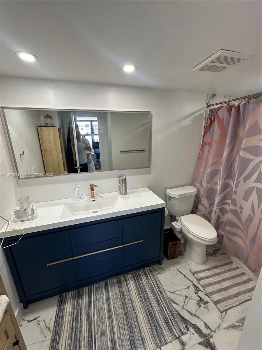 2401 S Ocean Dr, #2504