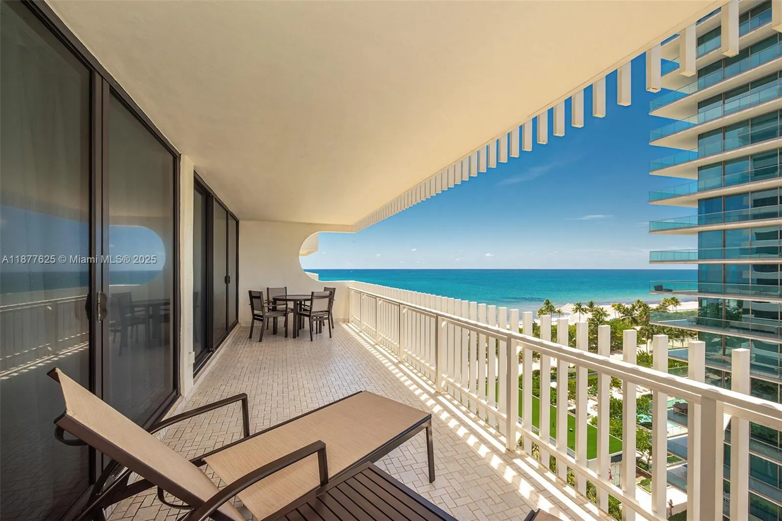 10205 Collins Ave, #807