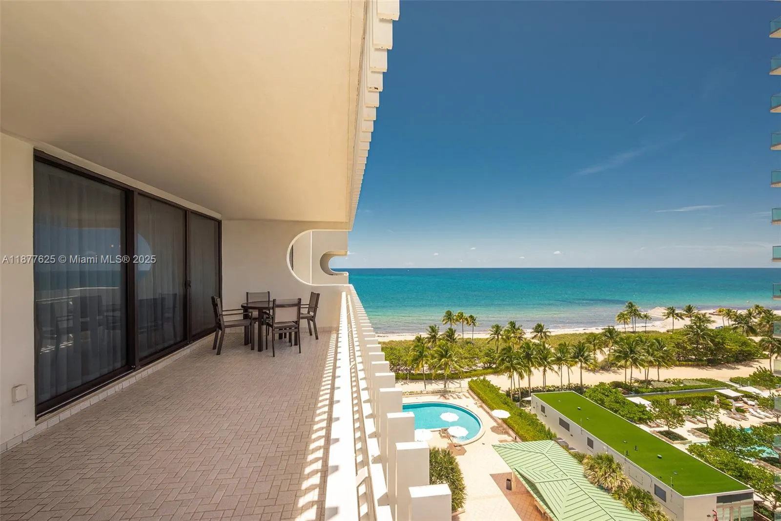 10205 Collins Ave, #807