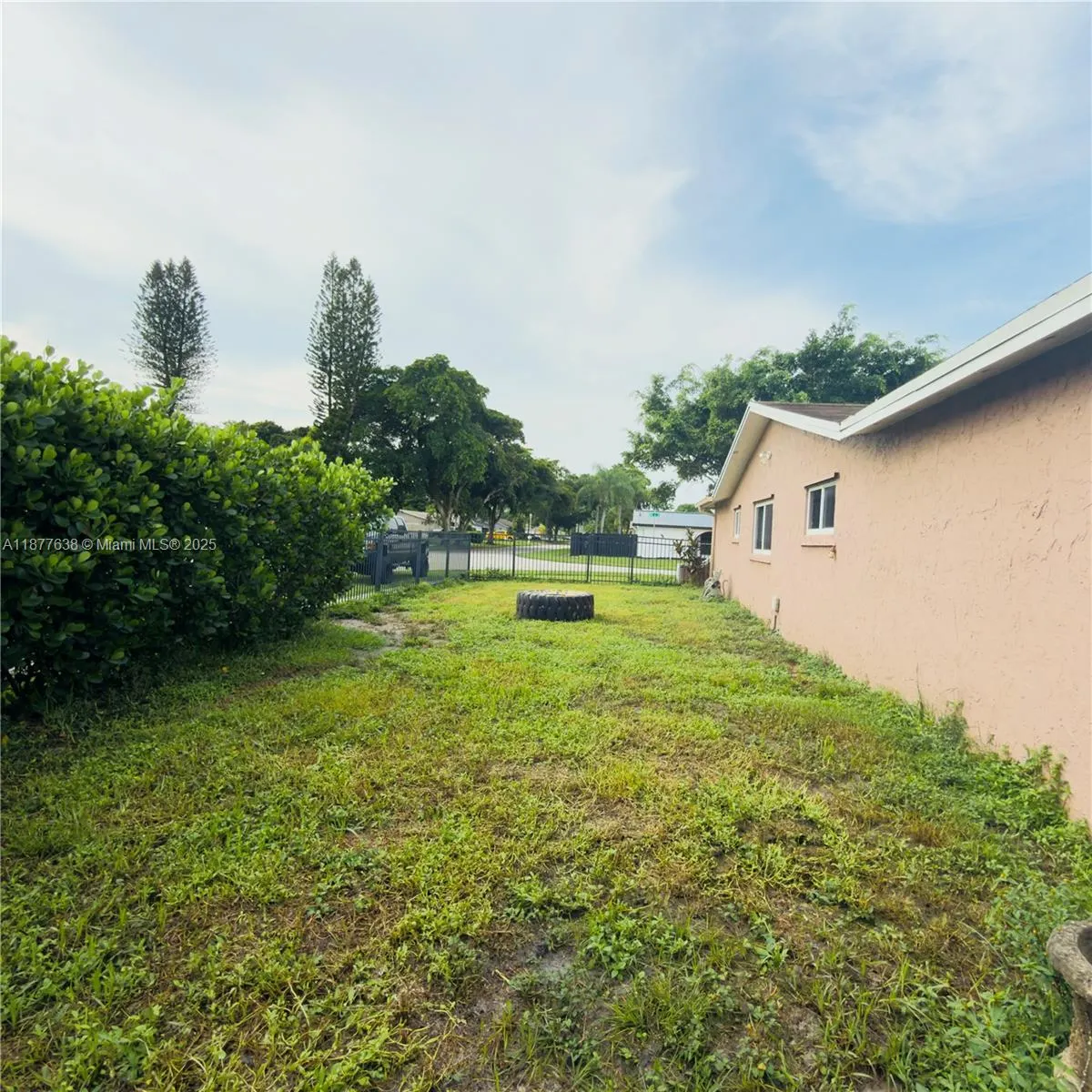 8801 NW 6th St