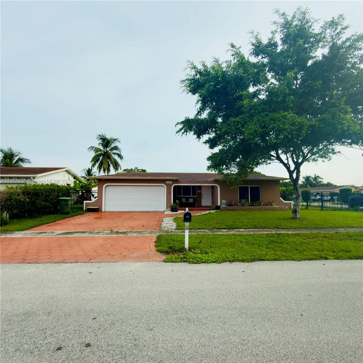 8801 NW 6th St