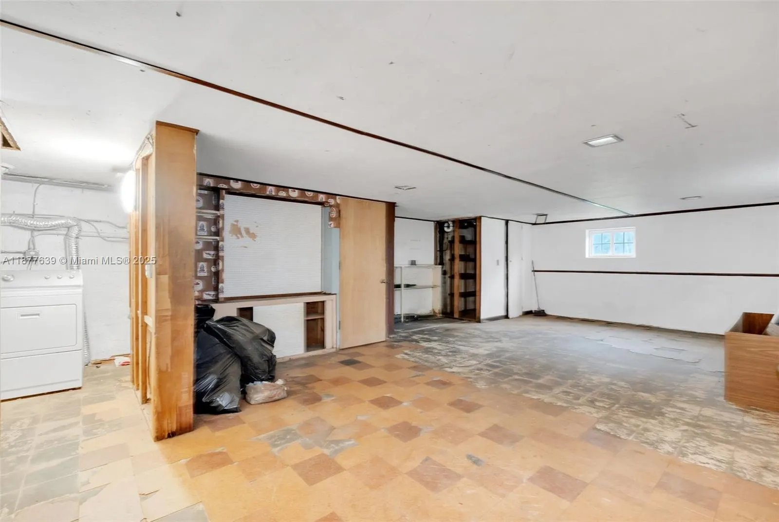 20400 NE 14th Ave