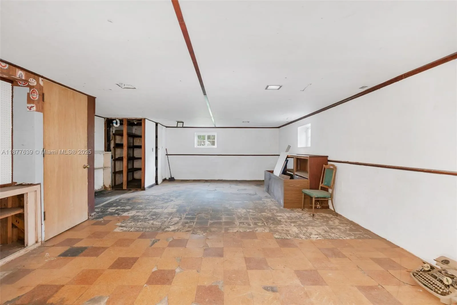 20400 NE 14th Ave