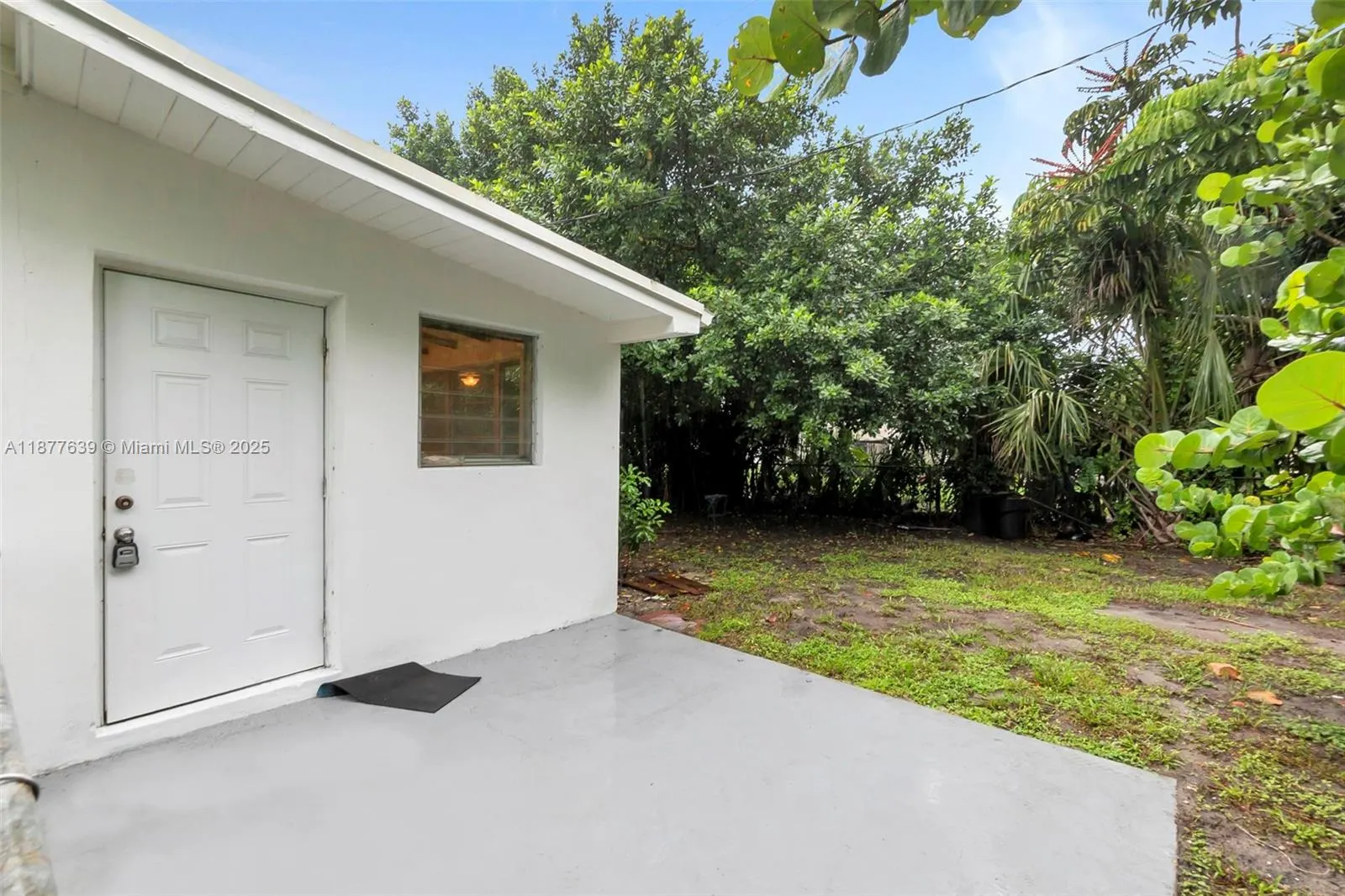 20400 NE 14th Ave