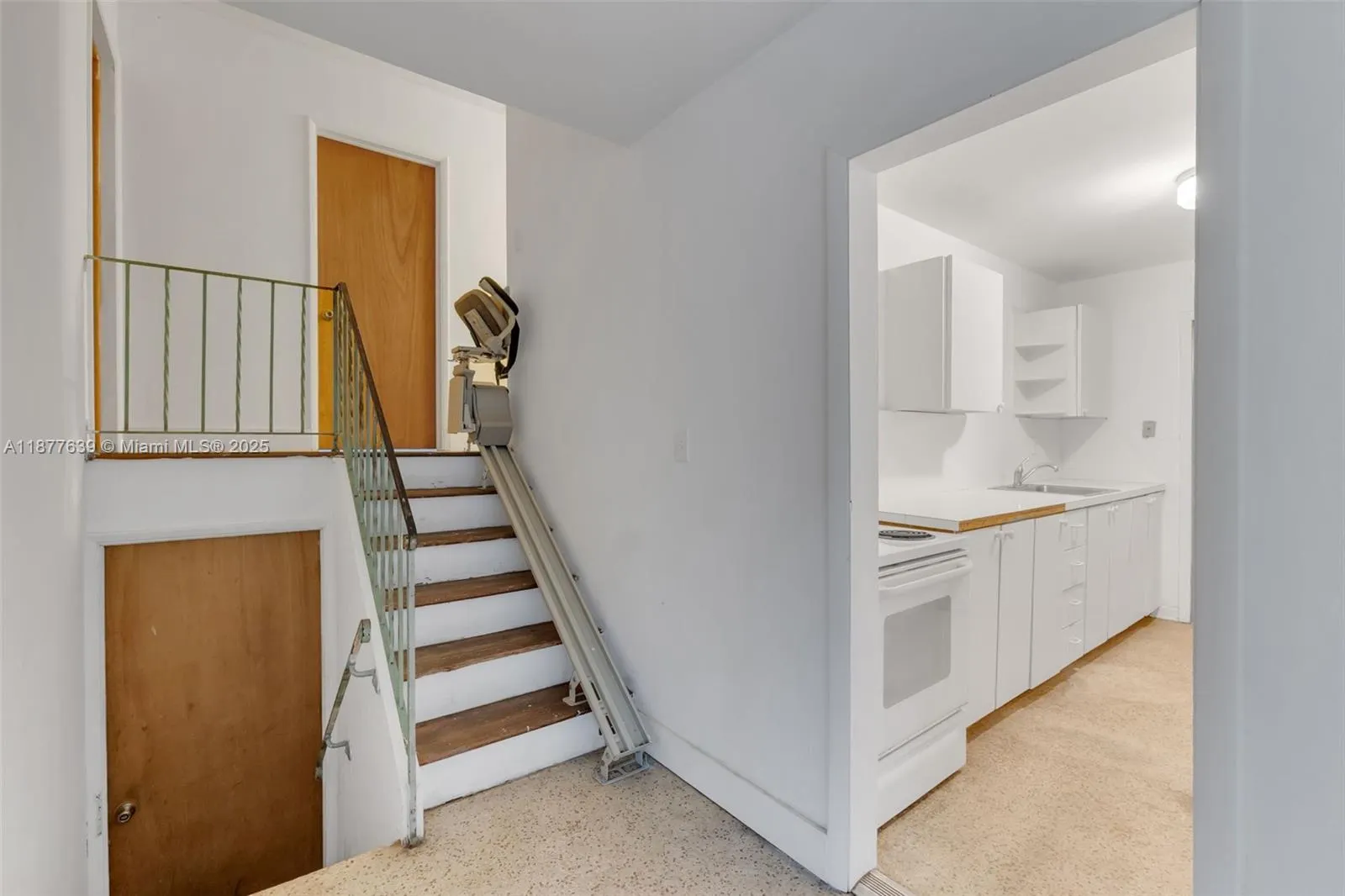 20400 NE 14th Ave