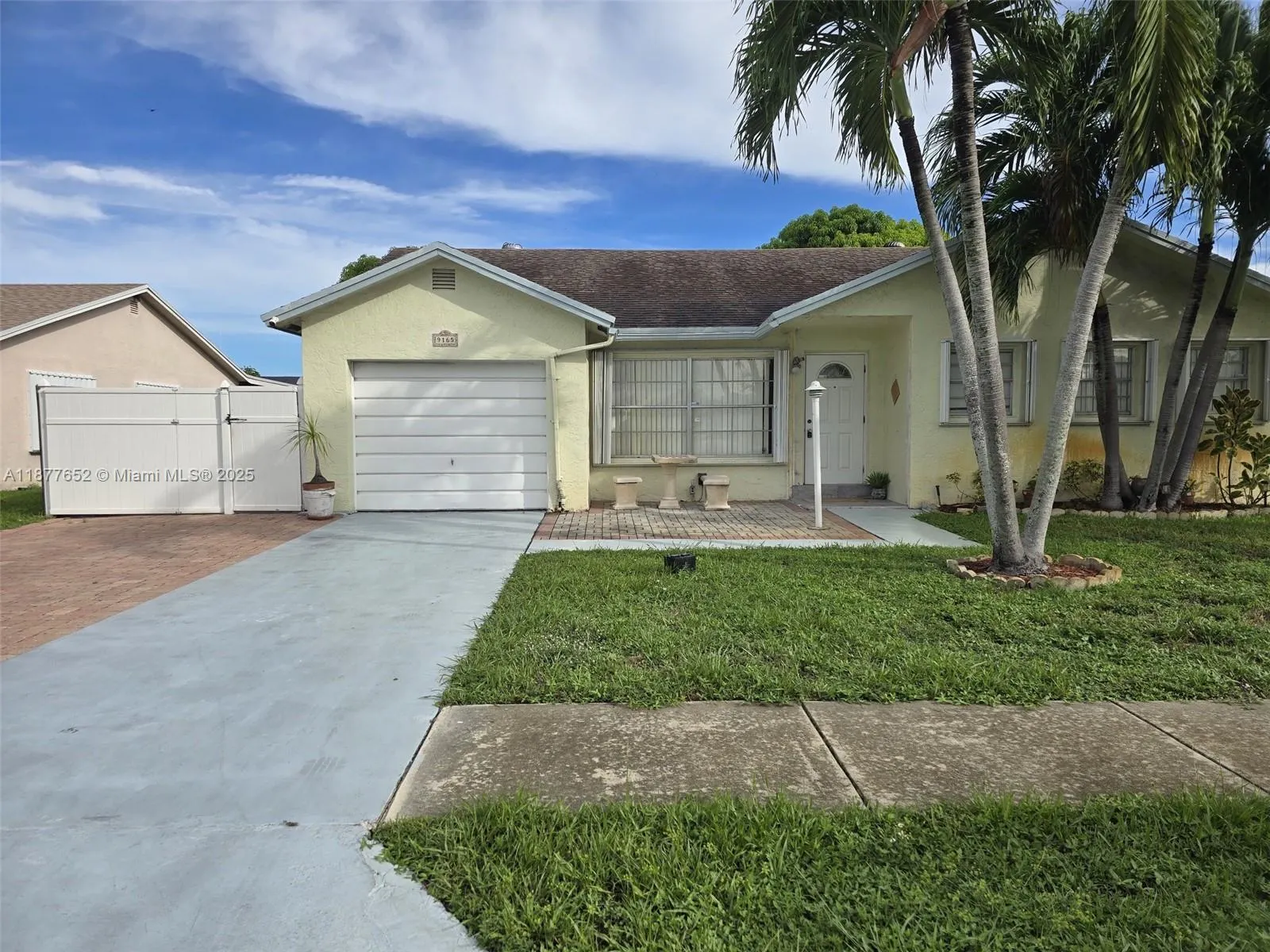 9165 SW 18th St, #1