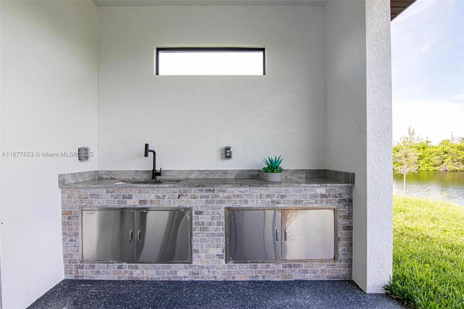829 NW 29th Ave