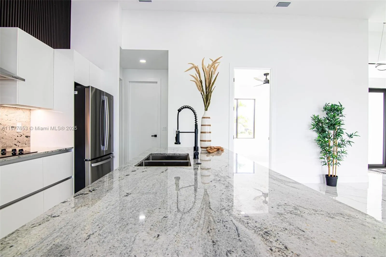 829 NW 29th Ave
