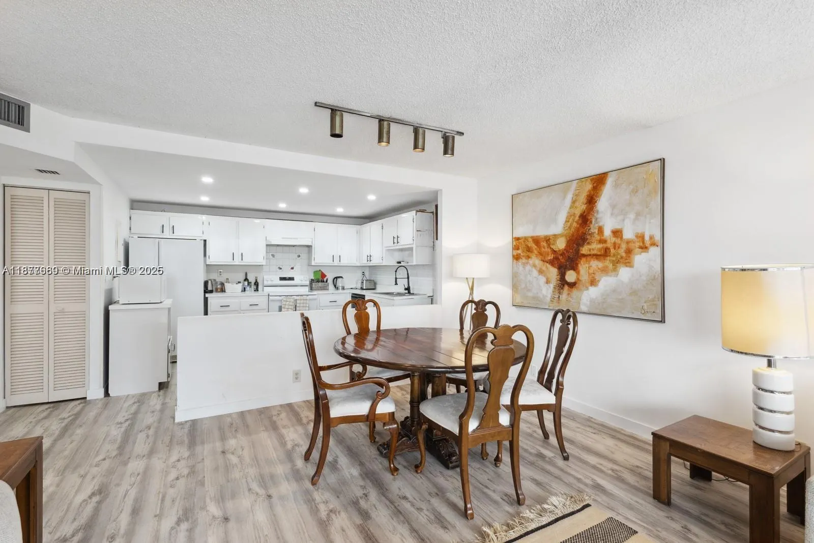 1901 Brickell Ave, #B2413