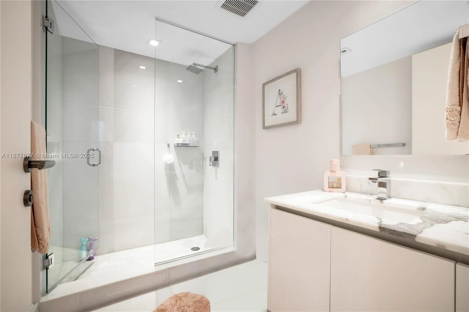330 Sunny Isles Blvd, #5-2403