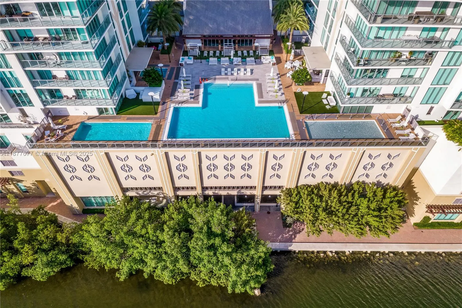 330 Sunny Isles Blvd, #5-2403