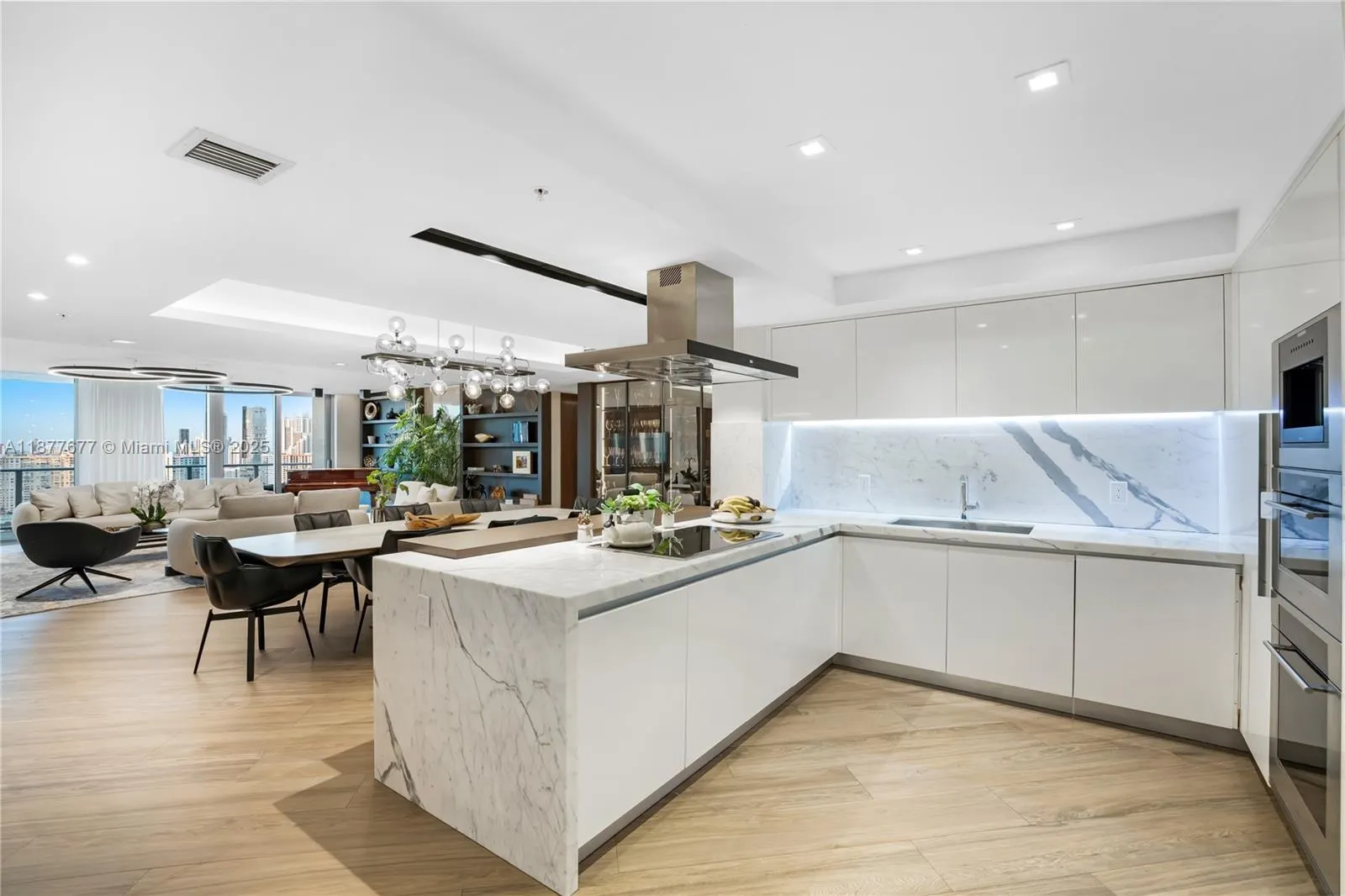 330 Sunny Isles Blvd, #5-2403