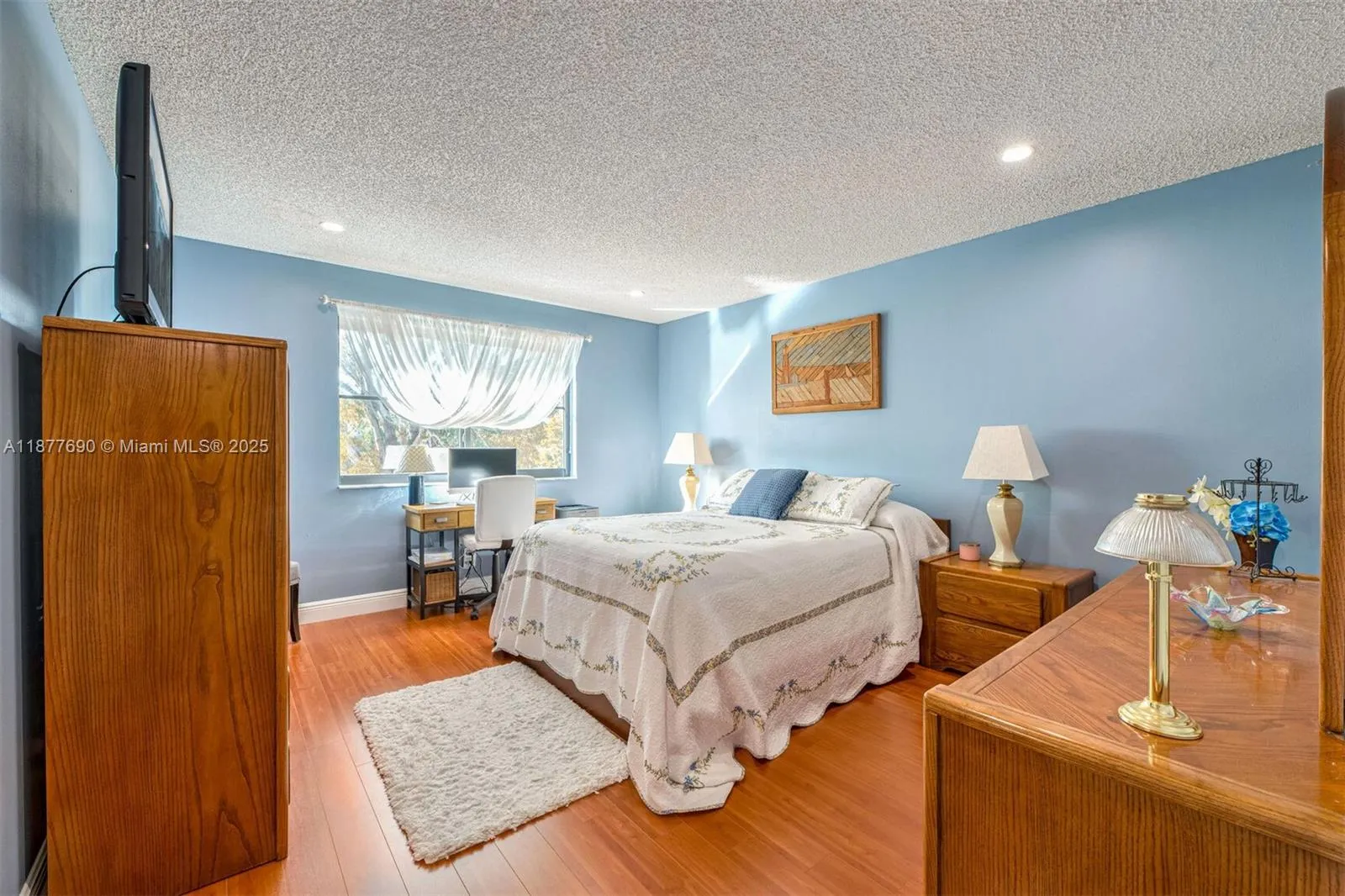 4955 E Sabal Palm Blvd, #305