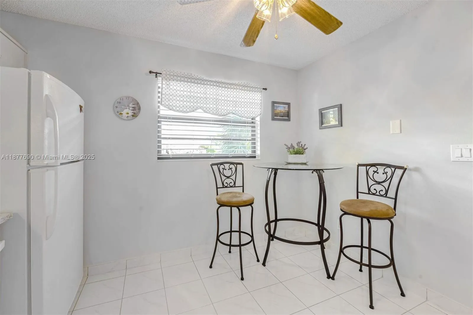 4955 E Sabal Palm Blvd, #305