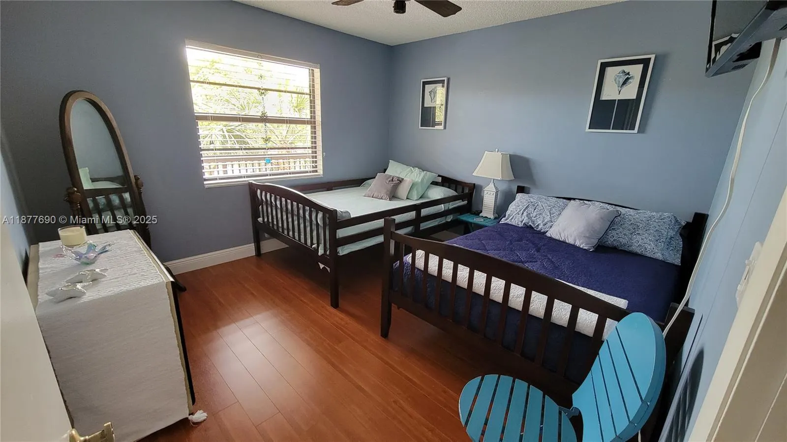 4955 E Sabal Palm Blvd, #305