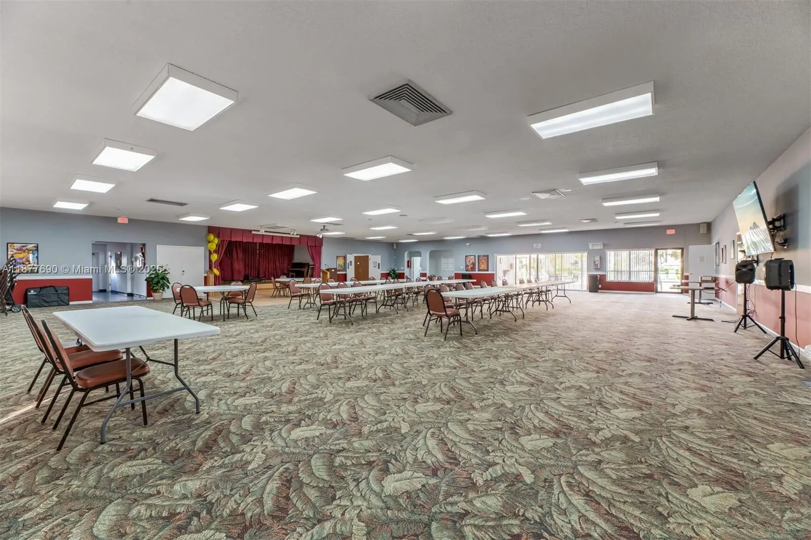 4955 E Sabal Palm Blvd, #305