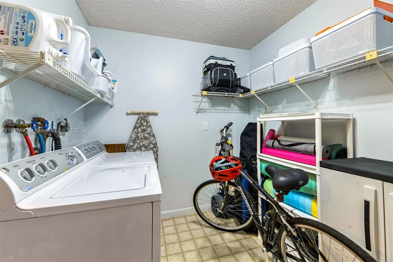 4955 E Sabal Palm Blvd, #305