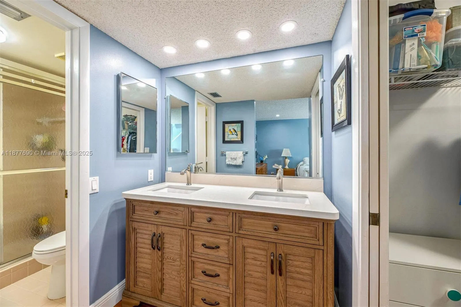 4955 E Sabal Palm Blvd, #305