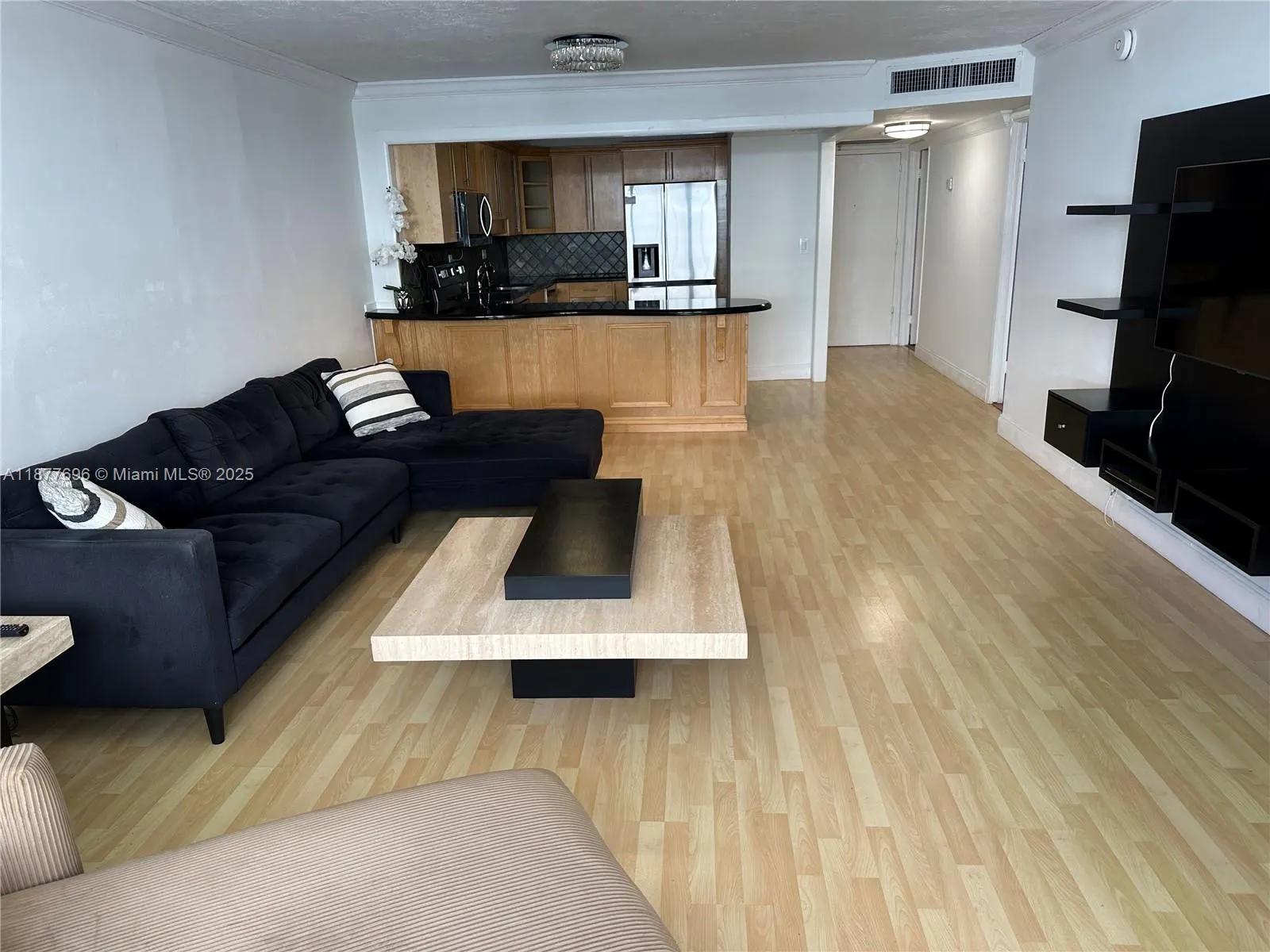 6039 Collins Ave, #PH21