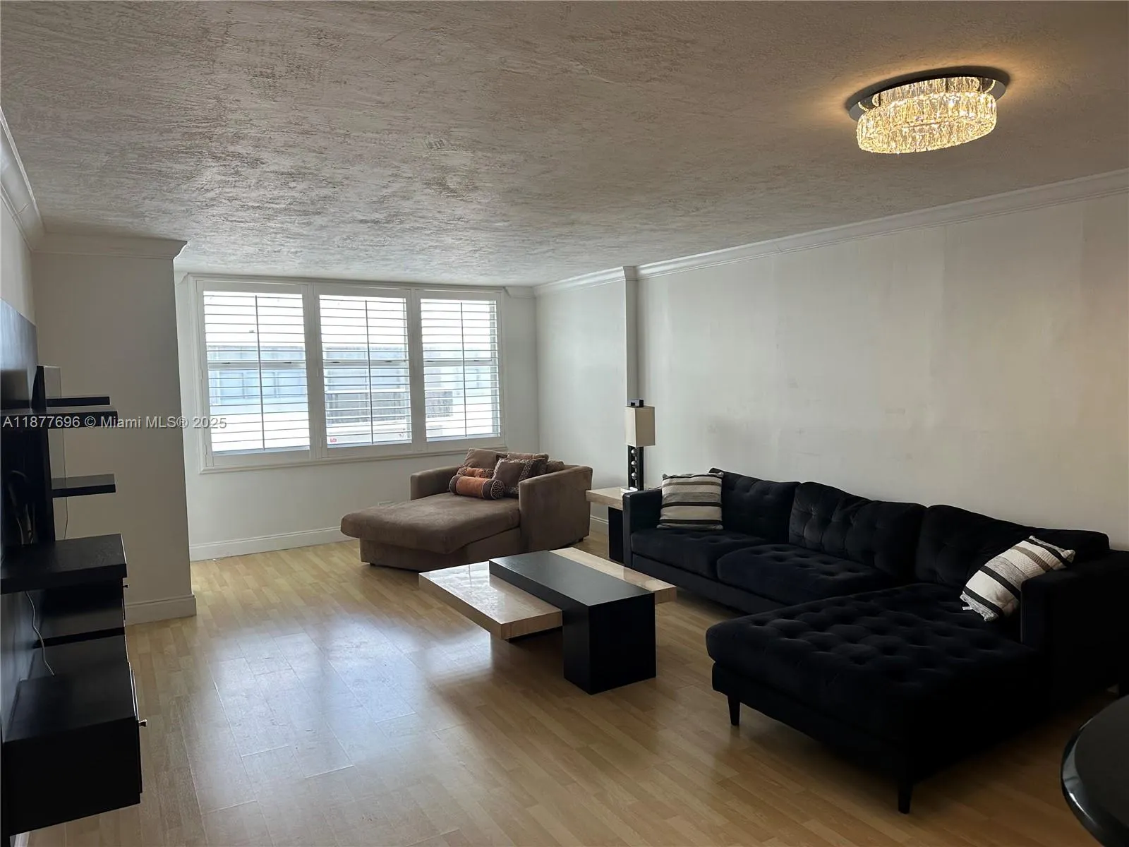 6039 Collins Ave, #PH21