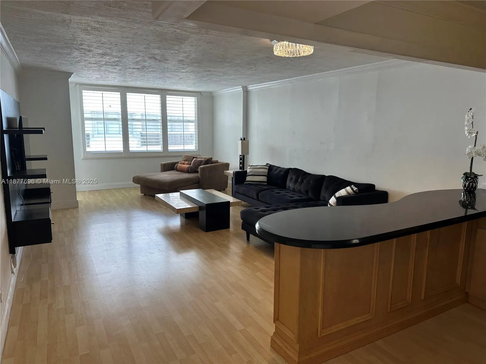 6039 Collins Ave, #PH21